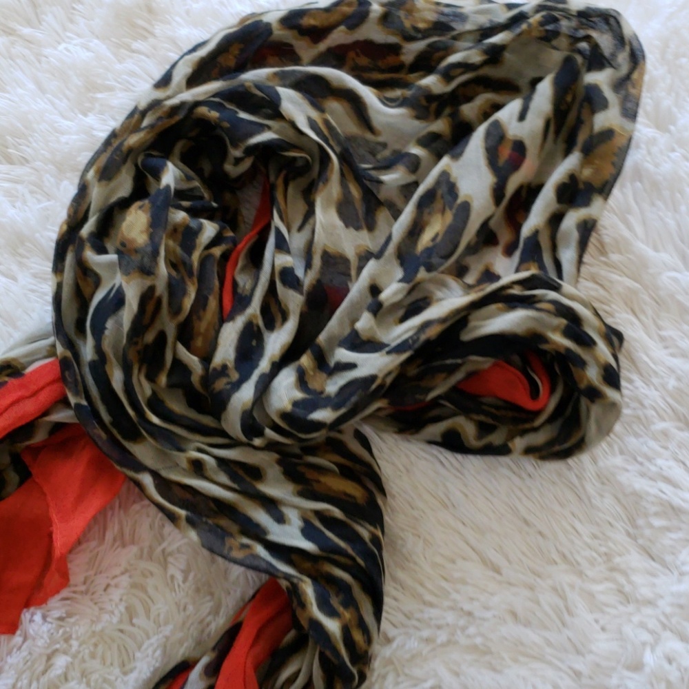Scarf - Picture 2 of 3
